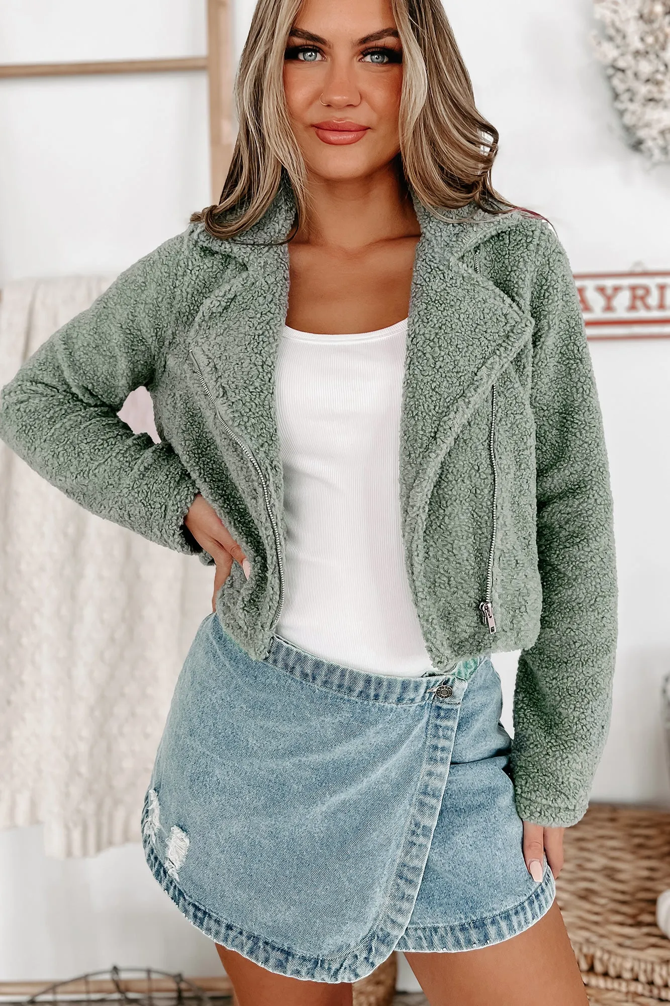 Autumn Air Cropped Sherpa Moto Jacket (Sage Green)